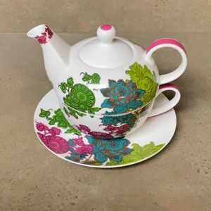 Beautiful bone China teapot and cup w/ saucer.  Really fun and lovely.